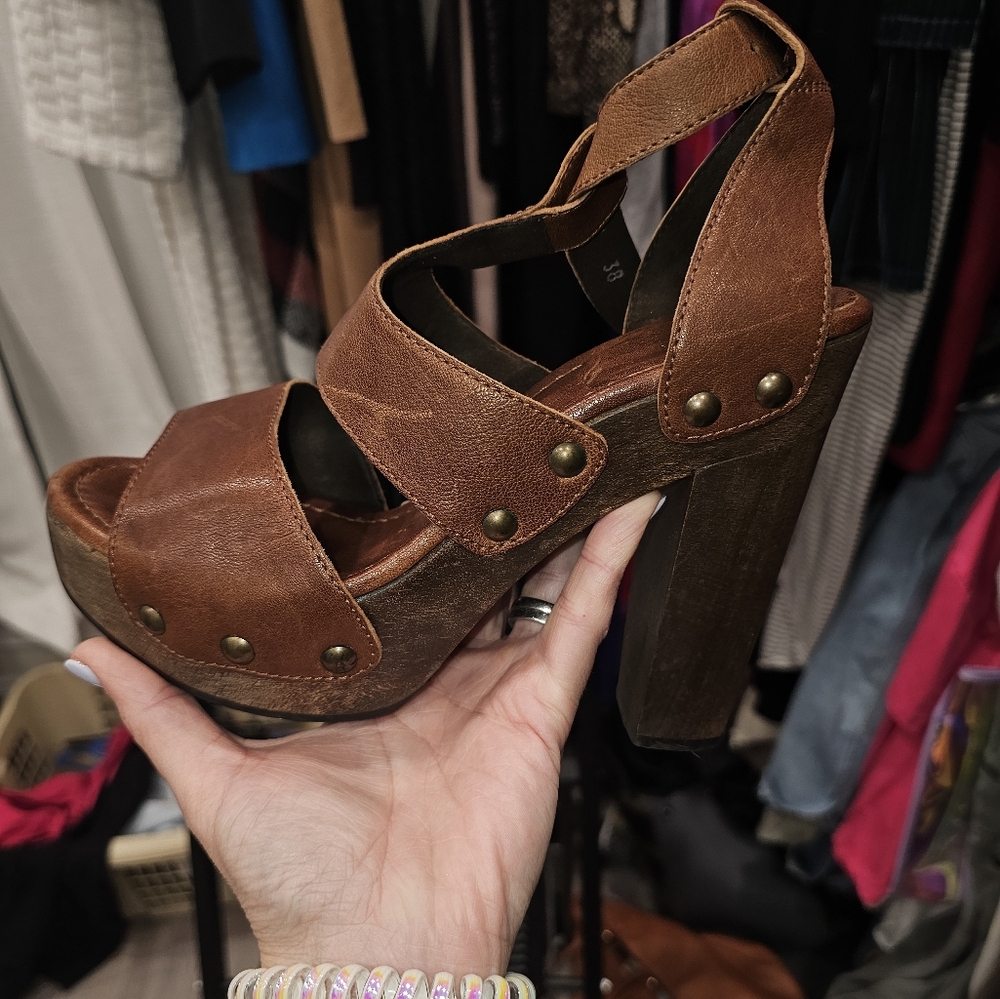 Stuart Weitzman Brown Platform Sandals